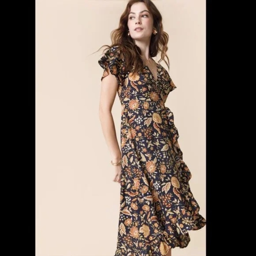 Francesca’s Blue Rain Navy & Gold Floral Sofia Wrap Flutter Sleeve Dress Small